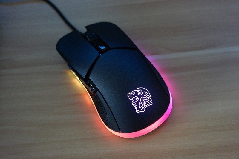 轻量游戏鼠标上手容易！Tt IRIS RGB电竞鼠标开箱评测