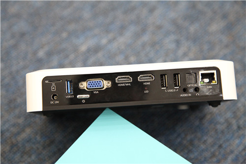 航嘉排插护航我的微秀家庭影院