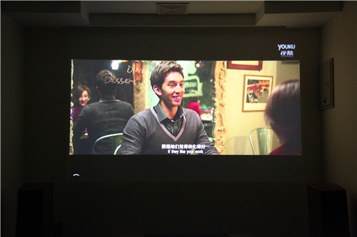 航嘉排插护航我的微秀家庭影院