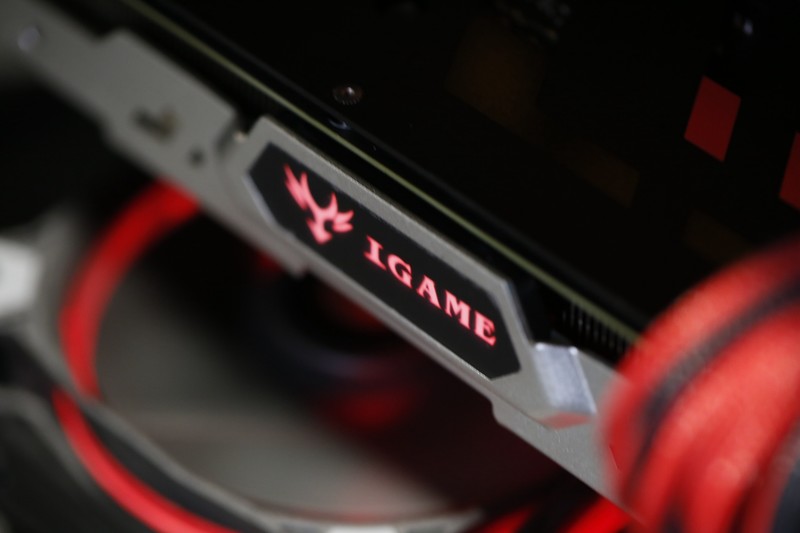 #iGame1080 烈焰战神X-8GD5X Top AD#打造玩家·定制水冷主机