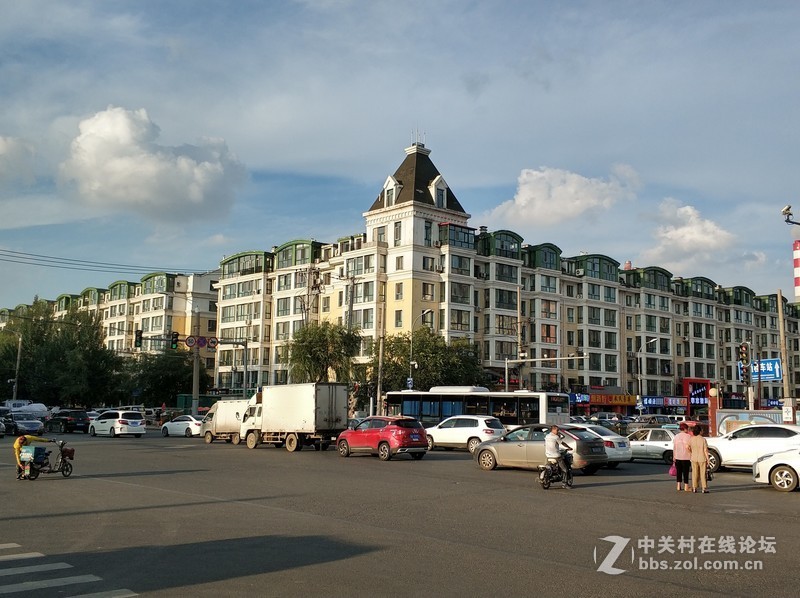 从手机里的照片里选一些分享一下。