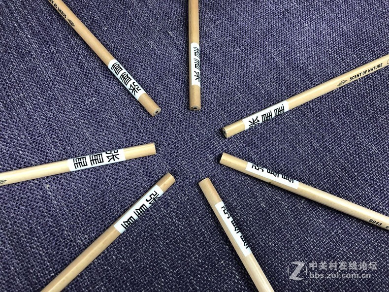 打印姓名标签用小绿家用标签机感觉很省心