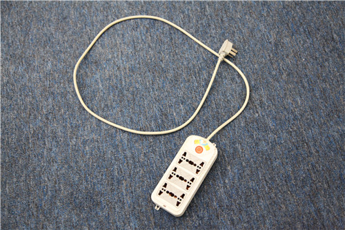 航嘉排插护航我的微秀家庭影院