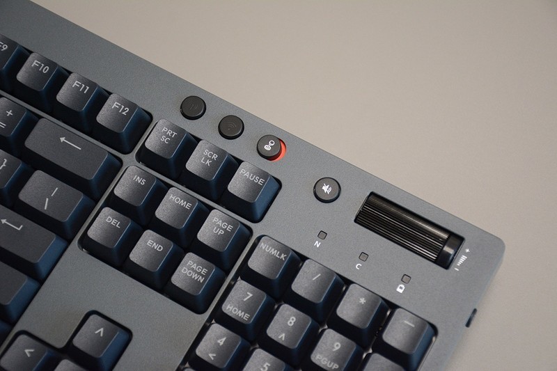 三模机械键盘Tt飞行家G821键盘，不仅电脑能用，手机平板也能用