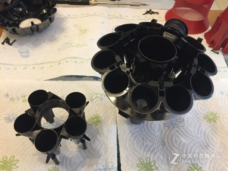 (续）Dyson V6 Absolute、Fluffy、DC74的拆解和内部清理