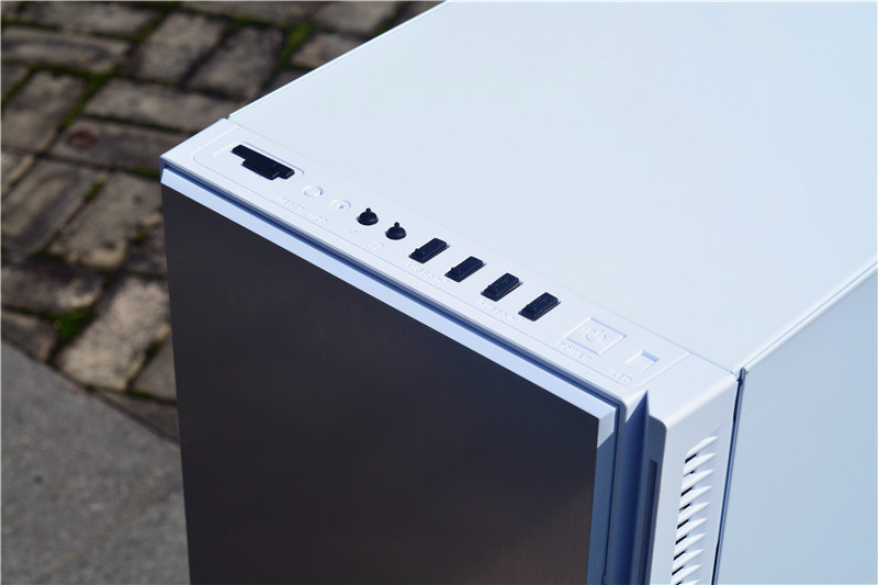 结构升级，先马黑洞3静音机箱开箱体验