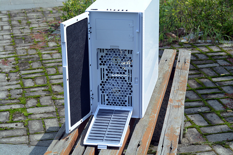 结构升级，先马黑洞3静音机箱开箱体验