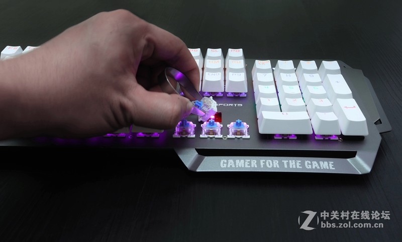 小拳拳捶你胸口，你敢答应吗？