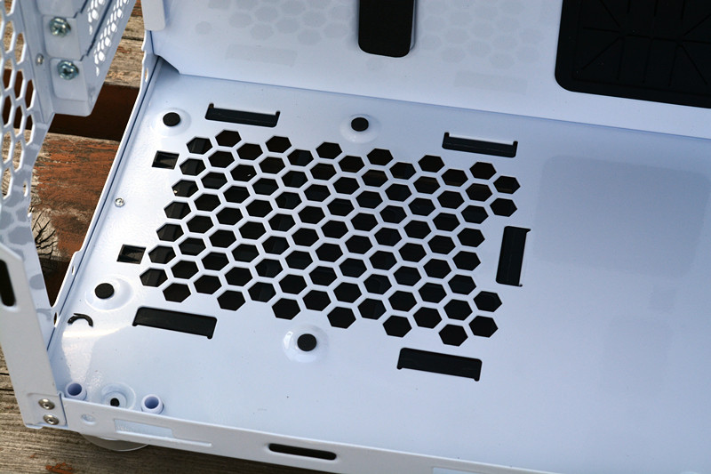 结构升级，先马黑洞3静音机箱开箱体验