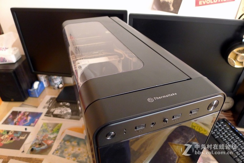 最漂亮的缺口，Tt红色警戒机箱