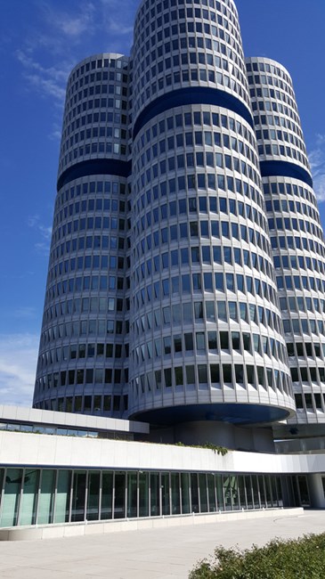 【星空体育平台S6 edge+欧洲行】 BMW博物馆与天鹅堡