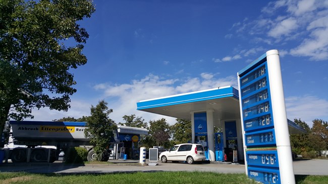 【星空体育平台S6 edge+欧洲行】 BMW博物馆与天鹅堡