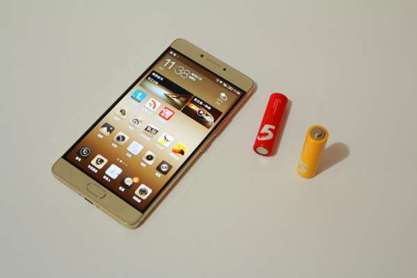 金立M6带着安全和您共享科技大餐