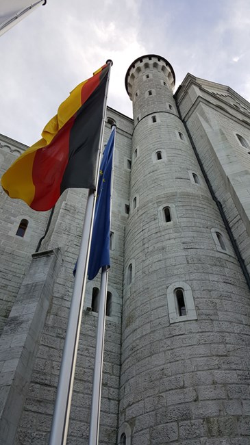 【星空体育平台S6 edge+欧洲行】 BMW博物馆与天鹅堡