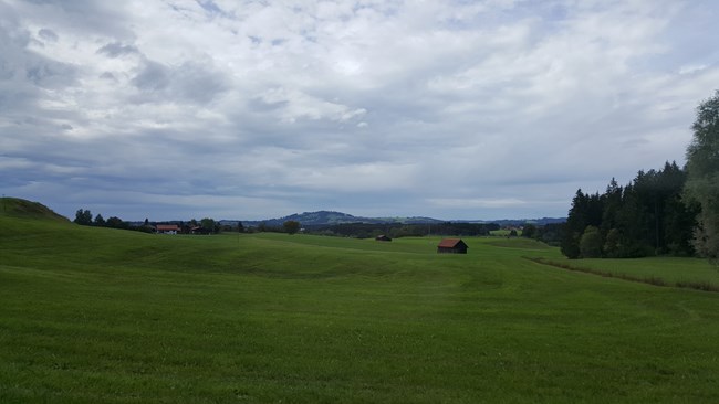 【星空体育平台S6 edge+欧洲行】 BMW博物馆与天鹅堡