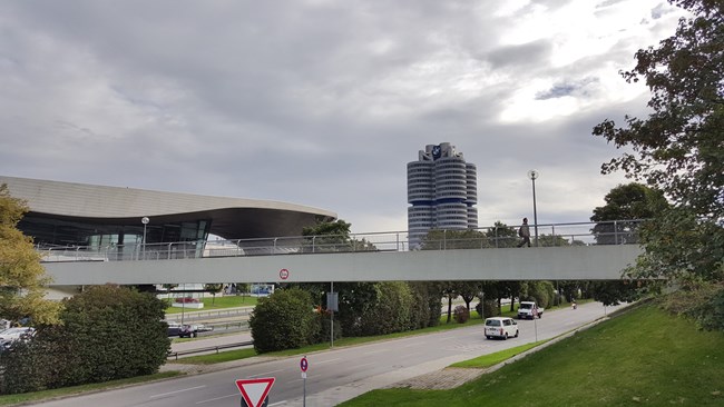 【星空体育平台S6 edge+欧洲行】 BMW博物馆与天鹅堡