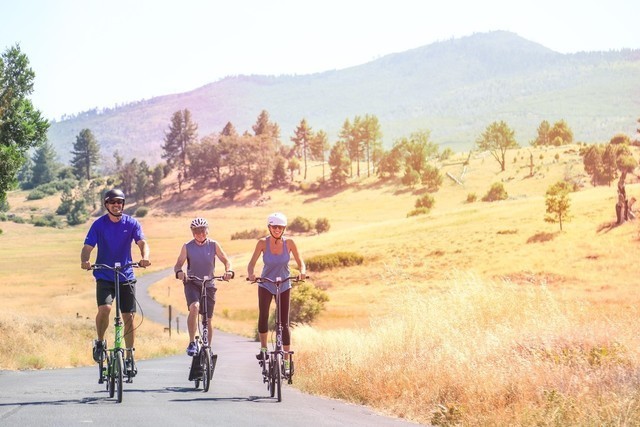 能飙40KM/h ElliptiGO空中漫步代步工具