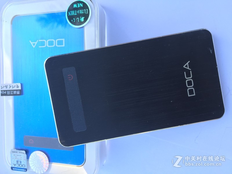 DOCA多嘉超薄款移动电源的鼻祖D528~全LED触摸显示屏