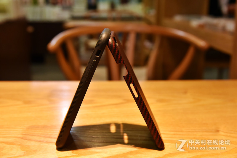 手机能穿上防弹衣？—美国Evutec凯夫拉手机壳体验