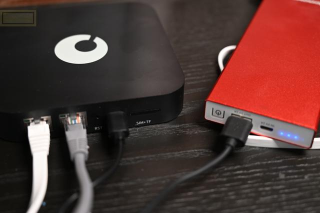 随身行的全网通路由，用蒲公英X4共享4G网络，让工作娱乐更简单