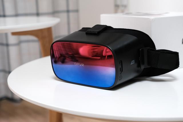 大朋P1 Pro 4K VR一体机，沉浸感十足的大“视”界