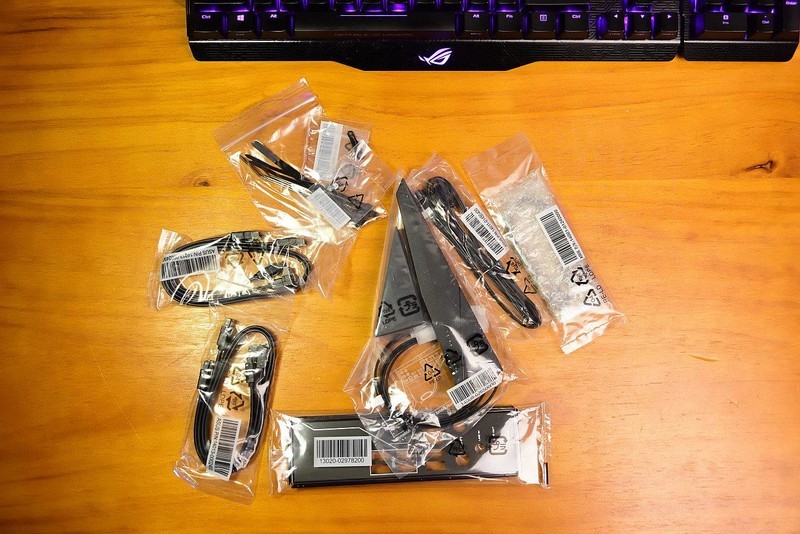 最强锐龙ITX主板ROG STRIX X370I GAMING 开箱测试