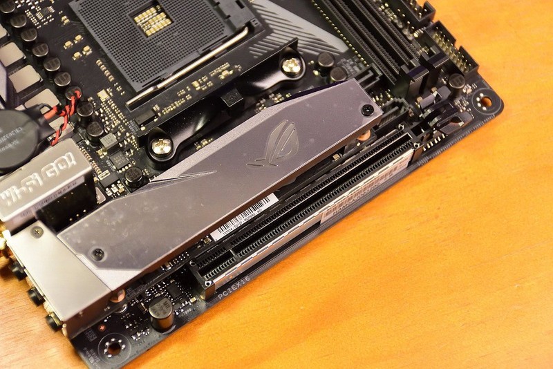 最强锐龙ITX主板ROG STRIX X370I GAMING 开箱测试