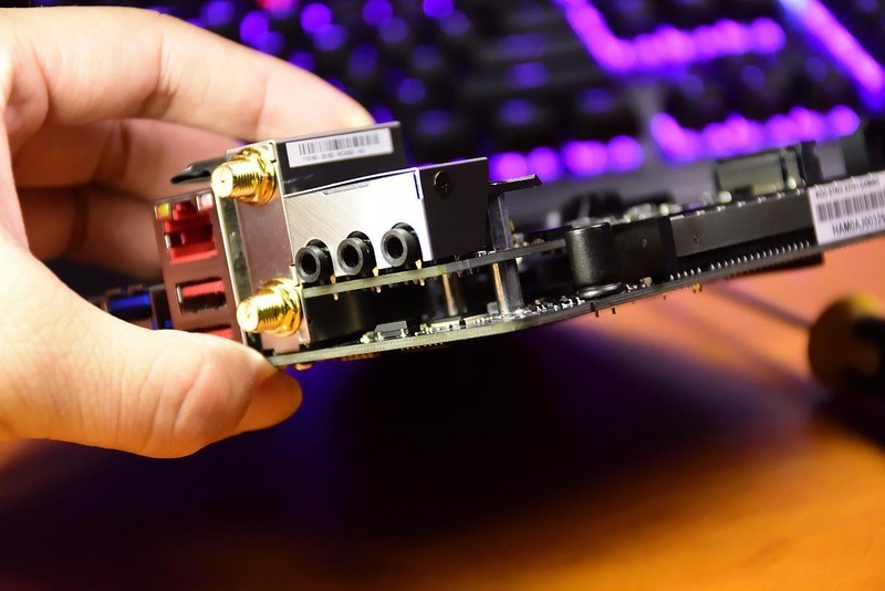 最强锐龙ITX主板ROG STRIX X370I GAMING 开箱测试