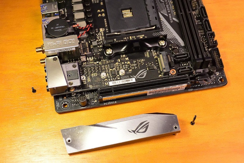 最强锐龙ITX主板ROG STRIX X370I GAMING 开箱测试