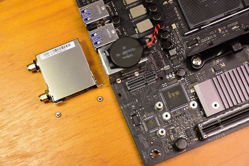 最强锐龙ITX主板ROG STRIX X370I GAMING 开箱测试