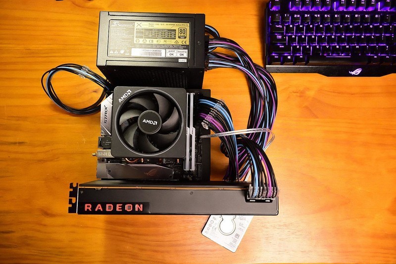 最强锐龙ITX主板ROG STRIX X370I GAMING 开箱测试