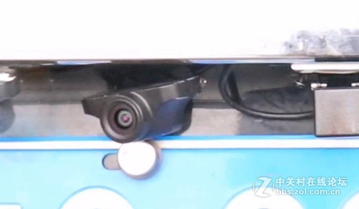 启辰安装凌度A928流媒体行车记录仪