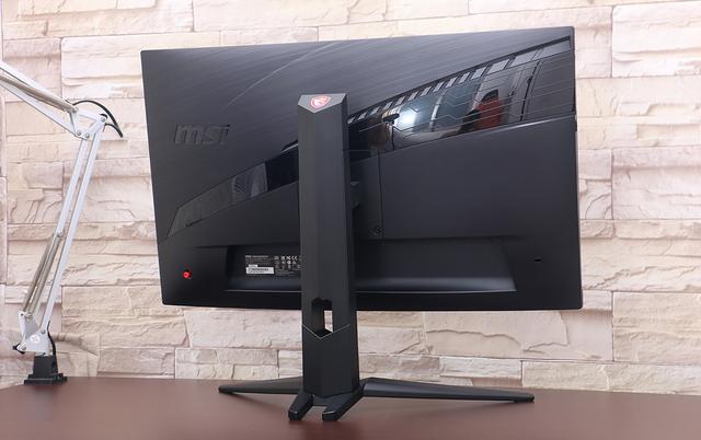 中端定位，微星 Optix MAG271CR 144Hz 曲面电竞显示器上手玩