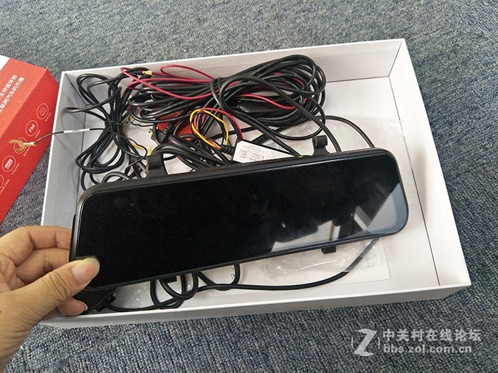 启辰安装凌度A928流媒体行车记录仪