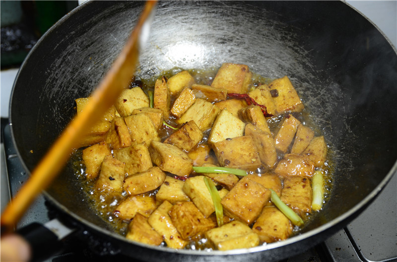 是时候秀一秀真正的技术了——宅男绝学之秘制麻辣豆腐