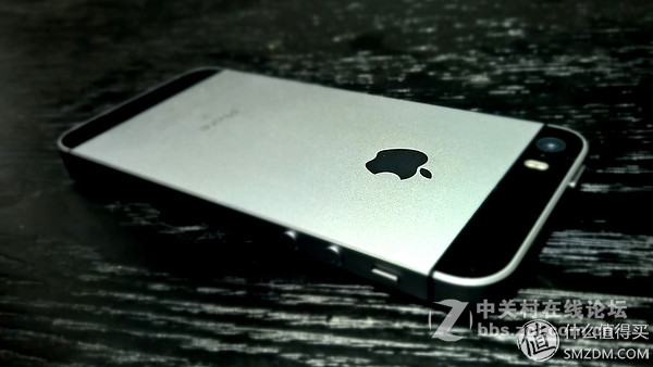 一次精致的重制经典设计性能强 苹果iPhone SE上手体验