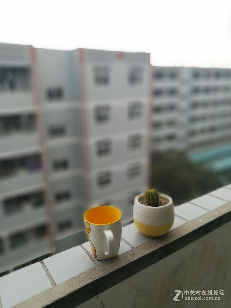 简约大气有内涵，双摄像头大光圈初体验。