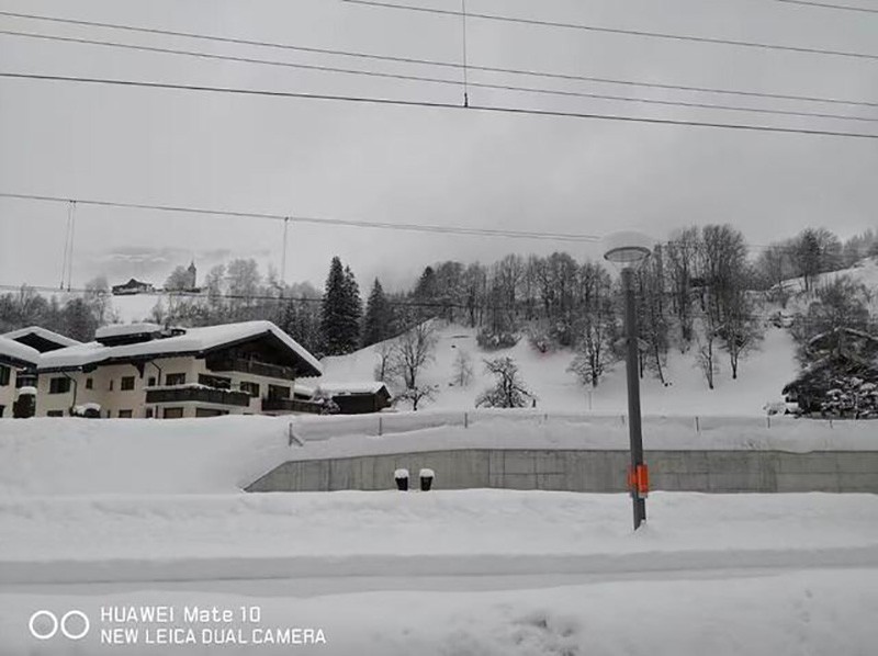 最大降雪达沃斯让众手机纷纷倒下 Mate 10 出众表现令人赞叹不已