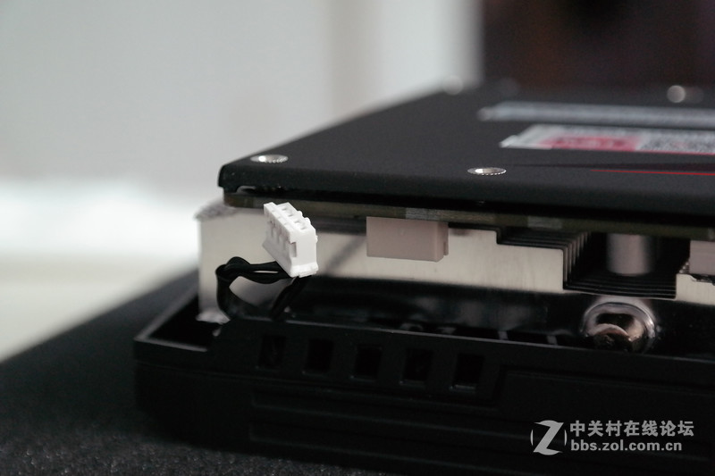 帕斯卡会降频？七彩虹iGame GTX1060烈焰战神U TOP显卡详细评测