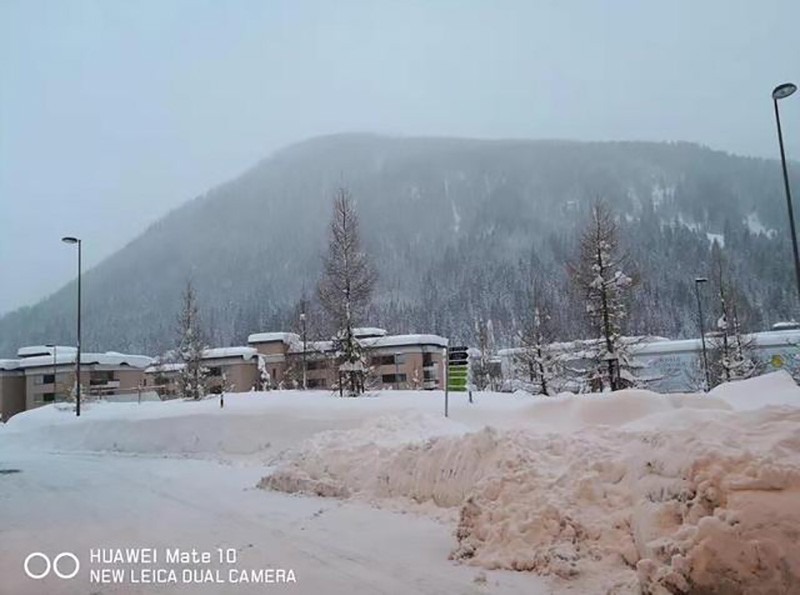 最大降雪达沃斯让众手机纷纷倒下 Mate 10 出众表现令人赞叹不已