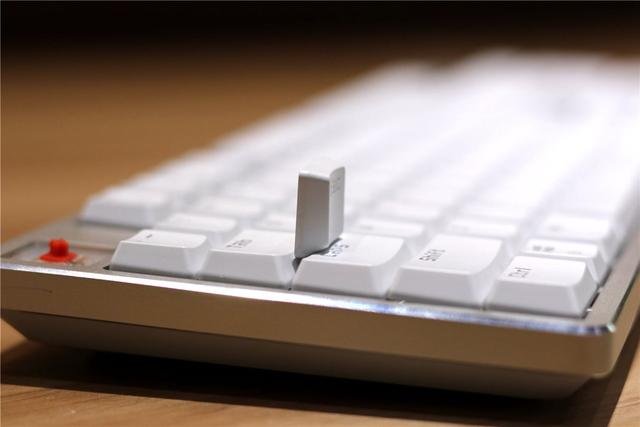 三模随意换，办公很方便- 雷柏MT700办公机械键盘体验