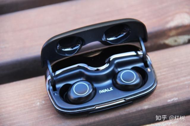 iWALK的 Crazy Duo 无线蓝牙耳机上手体验