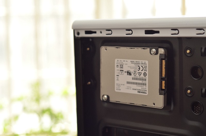 小机箱路线的平民小炮级配置，SSD有点剑走偏锋