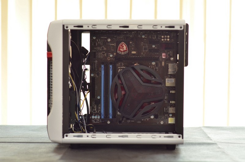 小机箱路线的平民小炮级配置，SSD有点剑走偏锋