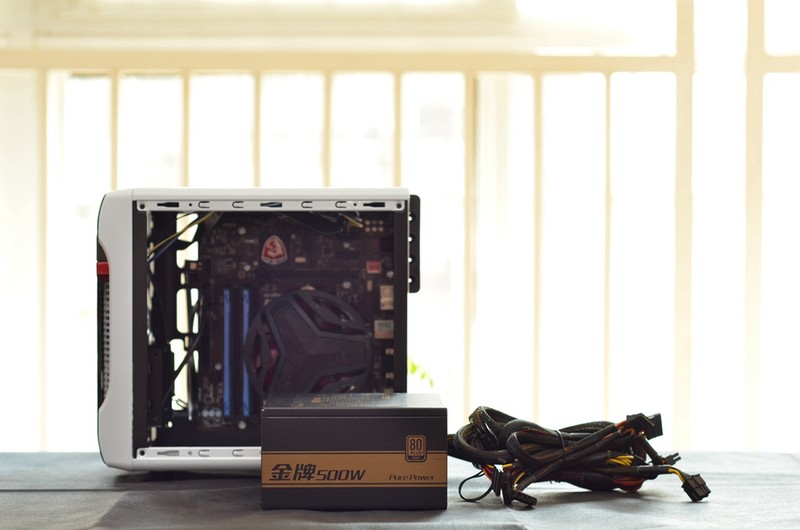 小机箱路线的平民小炮级配置，SSD有点剑走偏锋