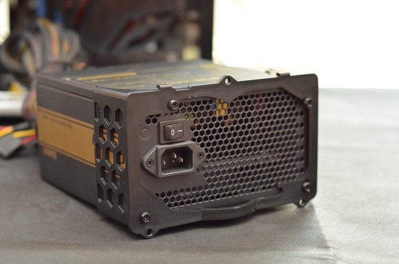 小机箱路线的平民小炮级配置，SSD有点剑走偏锋