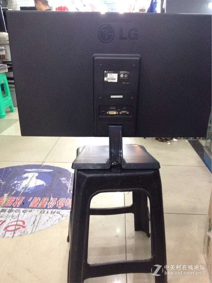 出售显示器  成色超新！27寸 24寸