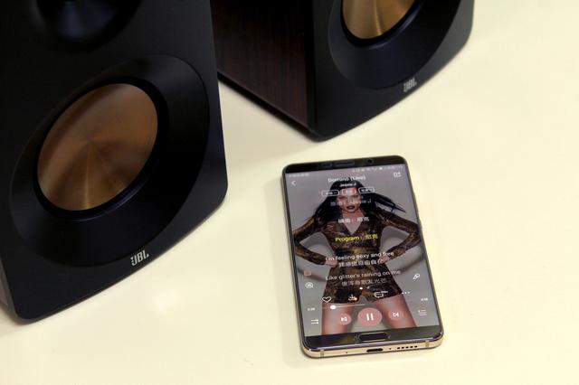 如果不满足于只是听个响，监听音箱会是更好的选择吗？