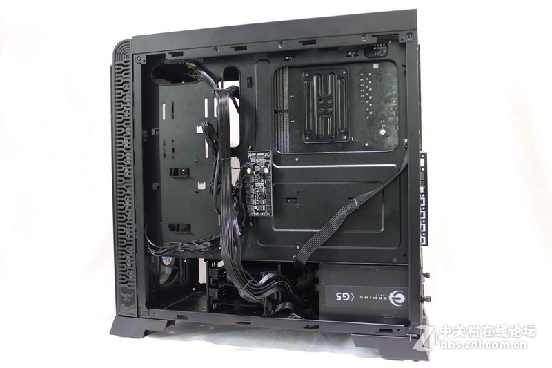 机箱散热很重要，长城G5炎夏实力装机走背线