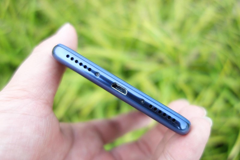 honor荣耀v9play蓝色版开箱及简单评测